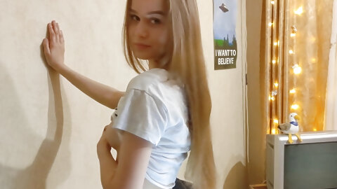 Brunette amateur girlfriend poses naked and rubs her juicy vagina