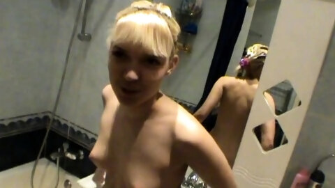 Sinful floosy rides weenie of stud