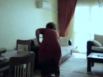 Son conquers mom, homemade amateur video