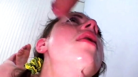 Dirty youngster Mia's cunny gets hammered