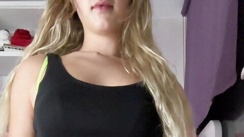 Big ass Teen gets horny while studying and have the best orgasm of her life